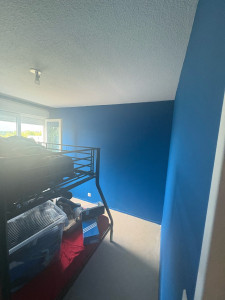 Photo de galerie - Rénovation d’une chambre, enduit, ponçage et peinture