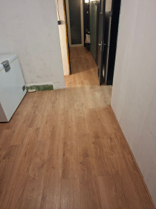 Photo de galerie - Pose parquet imitation chêne 