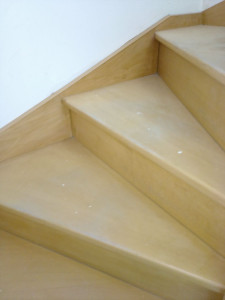 Photo de galerie - Ponçage escalier 