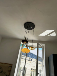 Photo de galerie - Remplacement de la douille au plafond par cette magnifique suspension.