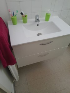 Photo de galerie - Meuble vasque suspendue salle de bain
