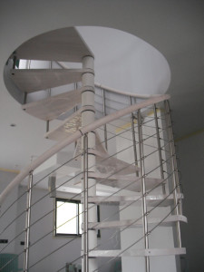 Photo de galerie - Pose escalier hélicoïdal