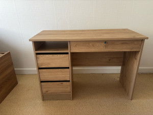 Photo de galerie - Montage bureau Conforama 