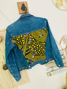 Photo de galerie - Veste en jean customisée Wax