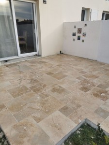 Photo de galerie - Agrandissement d une terasse plus pose de travertin