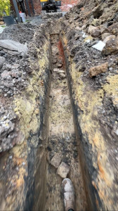 Photo de galerie - Ouverture tranchées techniques pour raccord eau / électricité
