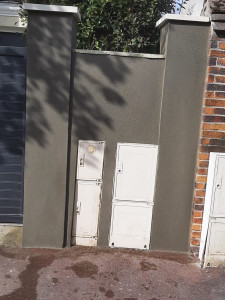 Photo de galerie - Et voilà, réparation du mur et finition au ciment.