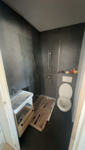 Photo de galerie - Salle de bain effet béton ciré (2eme)