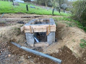 Photo de galerie - Création fondations pour toilettes sèches