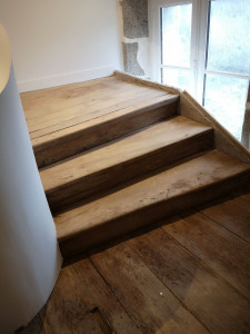 Photo de galerie - Ponçage sol chêne massif. vitrification