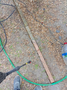 Photo de galerie - Nettoyage bordure et terrasse 