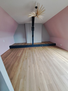 Photo de galerie - Pose de sol et réalisation de peintures 