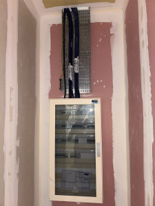 Photo de galerie - Pose armoire électrique 