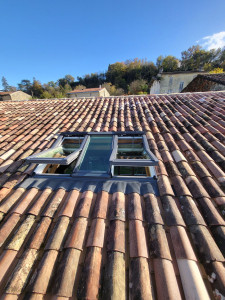 Photo de galerie - Création de chevêtre et pose d'une verrière velux 3 en 1 sur Langoiran 