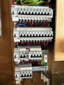 Photo de galerie - Remise au norme tableau électrique 