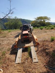 Photo de galerie - Transport de matériel agricole et possibilité de conduire toutes remorques jusqu'à 3,5 T