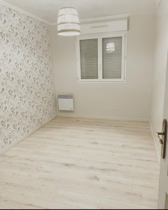 Photo de galerie - Rénovation d’une chambre :
-Tapisserie
-Peinture
-Pose de parquet