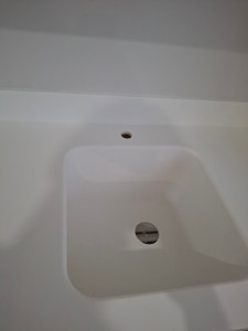 Photo de galerie - Levier mitigeur,la bonde et modification de l'évacuation de la salle détente.


