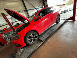 Photo de galerie - Réparation voiture