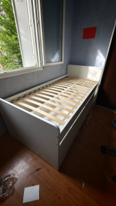 Photo de galerie - Montage d'un lit simple 