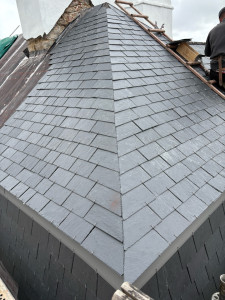 Photo de galerie - Arêtier en ardoise 