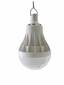 Photo de galerie - Lampe LED 95w avec crochet idéal pour suspendre sous un barnum, lampe sur batterie avec 3 mode d'eclairage doux, fort, flash. autonomie jusqu'a 12h en mode doux, autonomie jusqu'a 6h en mode fort, autonomie jusqu'a 18h en mode flash.