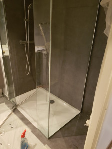 Photo de galerie - Préparation pour pose bac à douche (alimentation, évacuation 