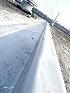 Photo de galerie - Toiture Terrasse Réflexion joint de dilatation EPDMt membrane PVC 