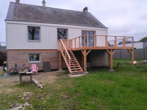 Photo de galerie - Terrasse sur pilotis en douglas