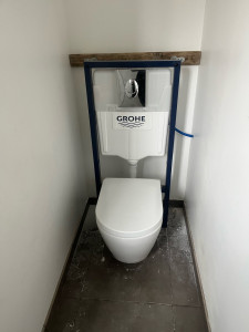Photo de galerie - Installation WC suspendu