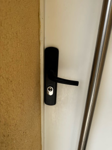 Photo de galerie - Installation de poignée renforcée