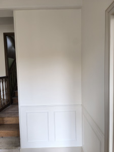 Photo de galerie - Revêtement lisse infection peinture de couche avec moulure en bois