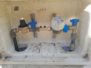 Photo de galerie - Voilà un détendeur (réducteur de pression) et un filtre  posé 