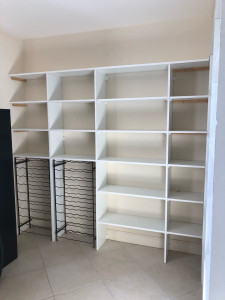 Photo de galerie - Agencement d’un cellier 