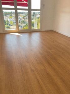 Photo de galerie - Pose de parquet dans une chambre