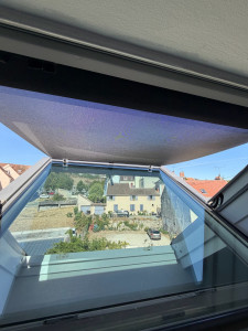 Photo de galerie - Store occultant velux 