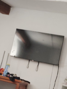 Photo de galerie - La télé que j'ai monté au mur