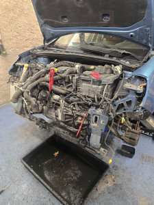 Photo de galerie - Remplacement condenseur de clim clio3