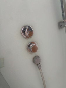 Photo de galerie - Remplacement mitigeur cabine de douche