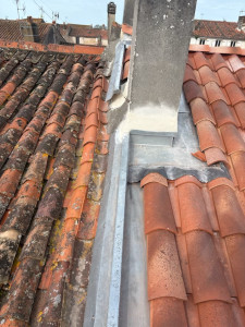 Photo de galerie - Entourage en zinc de cheminée