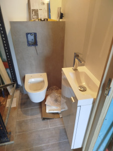 Photo de galerie - Pose toute sorte de WC, lavabos, lave-mains etc