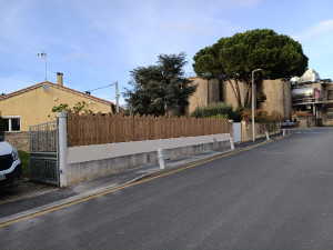 Photo de galerie - Reste à terminer l'enduit ton pierre.