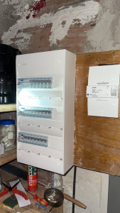 Photo de galerie - Pose tableau électrique plus Baco