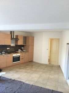 Photo de galerie - Appartement de 70 m²: Salon séjour 2 chambres WC et SDB . 
Peinture des Murs,plafonds,boiseries.
Ravivage du carrelage.