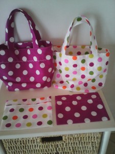 Photo de galerie - petits sacs et pochettes