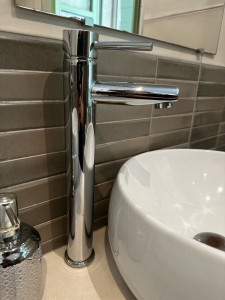 Photo de galerie - Nettoyage des Chrome de salle de bain 