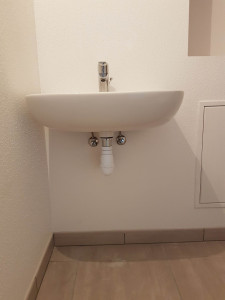 Photo de galerie - Pose lavabo neuf avec tuyauterie encastrée 