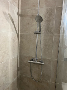 Photo de galerie - Pose robinetterie de douche 