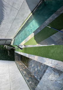 Photo de galerie - Nettoyage de l'intérieur d'une piscine 