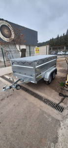 Photo de galerie - Ma remorque pour vos évacuations de dechets verts principalement et autres 